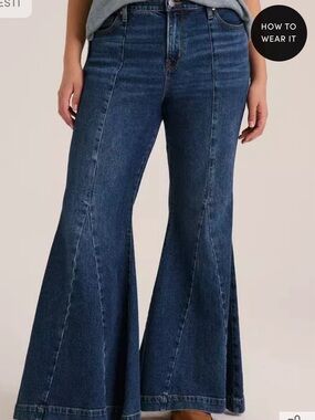 Torrid Festi High-Rise Super Flare Women's Jeans Desert Bluebell 24 S